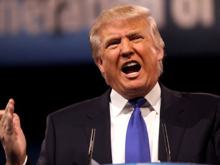 Nieuwsforum: De week van Trump, hacken en vluchtelingen op Lesbos