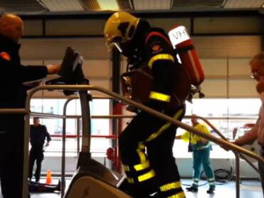Conditietest brandweer te zwaar voor vrouwen, vrijwilligers haken af