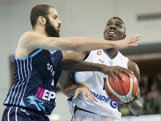 Donar basketbalt in bubbel op Cyprus