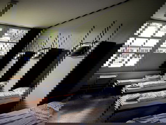 Stand.nl: Gemeenten en provincies moeten ruimhartig Afghaanse vluchtelingen opvangen