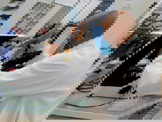 Vaccin van Sanofi en GSK werkt niet goed genoeg bij ouderen, ontwikkeling vertraagd