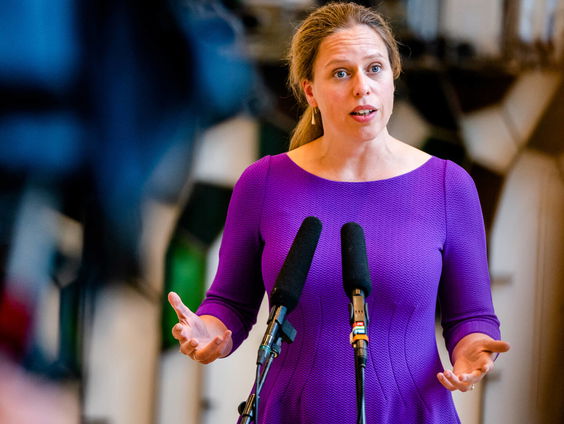 Minister Schouten vraagt slachthuizen veilig aan te tonen