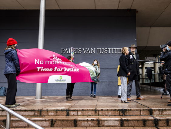 Shell aansprakelijk voor olievervuiling in Nigeria