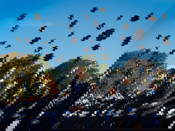 Meer vrouwen in legertenue: gaat een vrouwenquotum daarbij helpen?