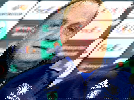 Advocaat vertrekt na dit seizoen bij Feyenoord: 'Opmerkelijke timing'