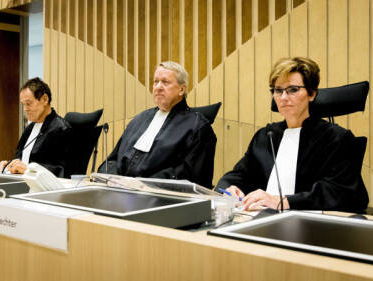 Rechters waarschuwen: niet meer zaken buiten rechtszaal om