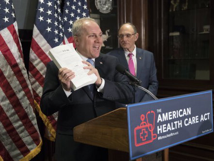 '24 miljoen Amerikanen verliezen hun zorgverzekering door zorgwet Trump'