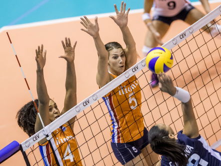 Volleybalsters gaan voor medaille