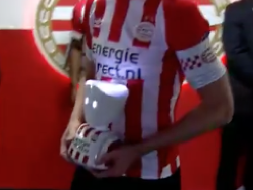 Robotje bezorgt zieke PSV-fan onvergetelijke avond