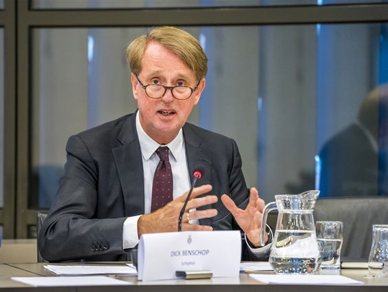 Schiphol houdt politiek aan belofte: Lelystad Airport moet open