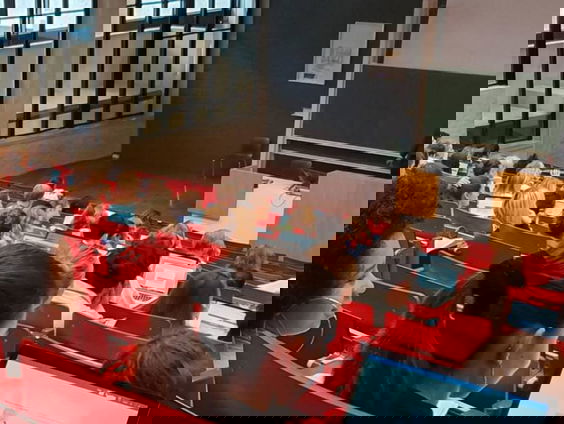 Willekeur, machtsmisbruik en terreur op de universiteit