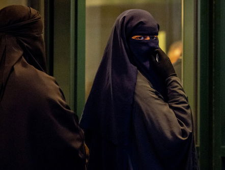 Stand.nl: Het boerkaverbod geeft een veilig gevoel