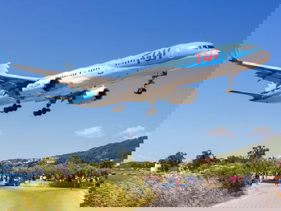 Terug naar 1989: Cockie van Giessel de eerste vrouwelijke gezagsvoerder in de Nederlandse luchtvaart