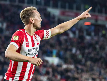 Luuk de Jong loerde op hattrick: '8-0 had ook gekund'