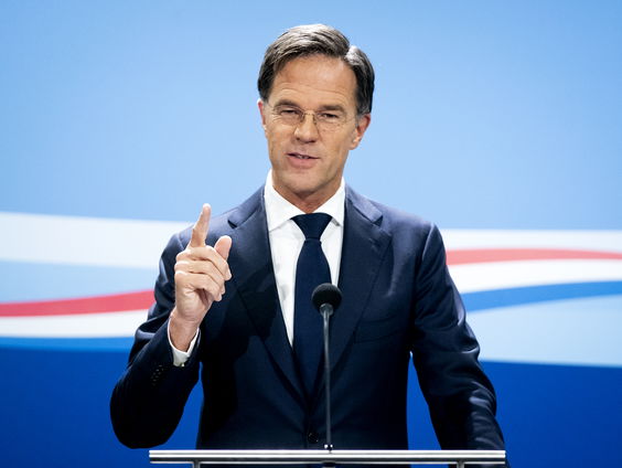 Premier Rutte over de oplopende coronacijfers