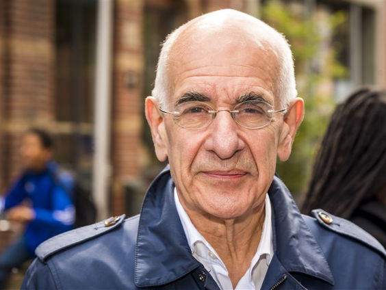 Het Groot Dictee gaat door! Frits Spits verheugt zich