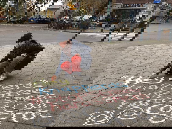 Stoepkrijt tegen straatintimidatie