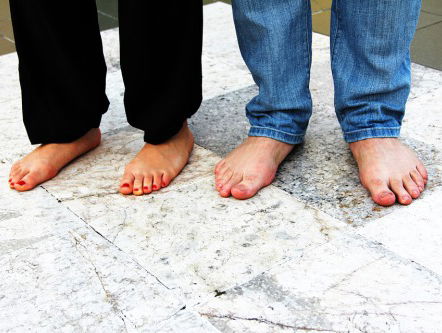 Frankrijk in de ban van politicus die een voetfetisjist zou zijn