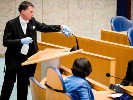 Tweede Kamer debatteert over aanpak coronavirus