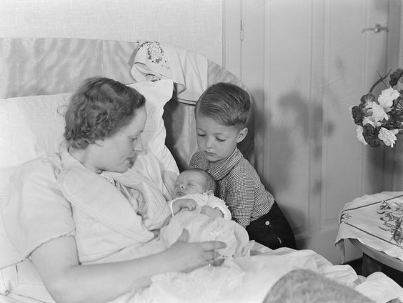 Uur 1: Thuisbevallen, Capitool, Warnock, OVT 10-01-2021