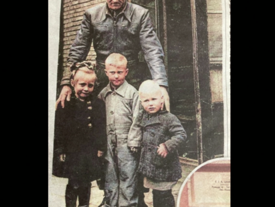 Al twintig jaar op zoek naar kinderen op oorlogsfoto