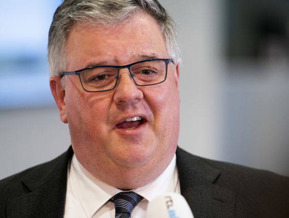 Bruls voorzichtig positief over route uit coronacrisis: 'Het is een realistisch, goed doordacht plan'