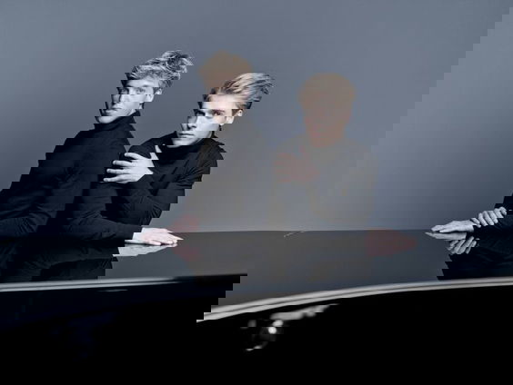 Kunststof - Lucas en Arthus Jussen