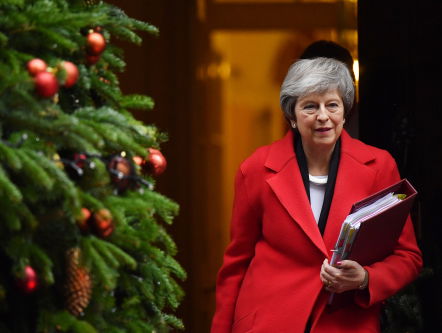 May stelt stemming over Brexit in parlement uit