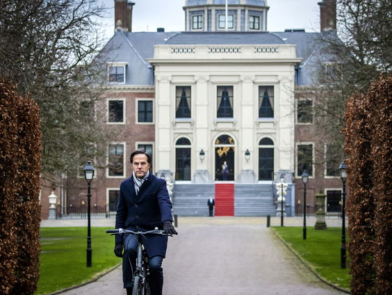 Plan om ervoor te zorgen dat slachtoffers van de toeslagenaffaire schuldenloos door het leven kunnen, is niet goed