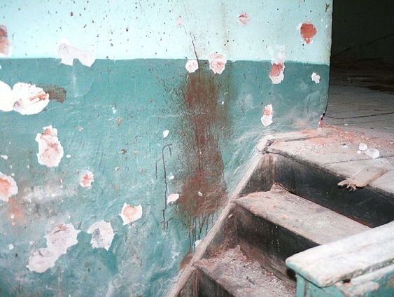 Uur 1: 'Gevaarlijke Namen': Srebrenica op het podium met Alma Mustafic, Raymond Braat en Boy Jonkergouw, OVT 03-01-2021