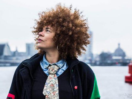 Babs Gons schrijft gedicht over eenzaamheid