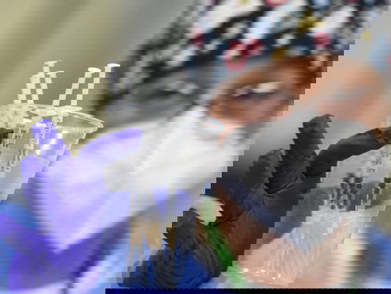 Epidemioloog beantwoort luisteraarsvragen over het coronavaccin en de vaccinatiecampagne