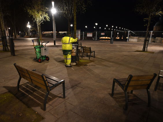 Zo werkt de avondklok in het buitenland