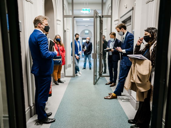 FNV over rapport toeslagenaffaire: Hoe ga je nu onrecht doorbreken?