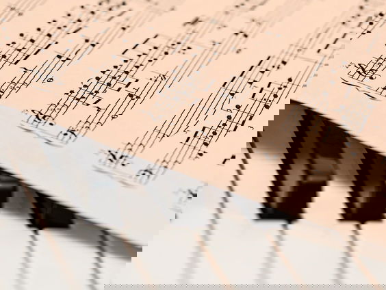 Ron Adelaar over zijn nieuwe album met pianomuziek.