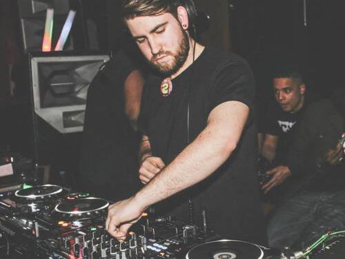 Spotlight: Kingsman is te vergelijken met een broodje kroket die je om 4 uur in de 's nachts haalt.