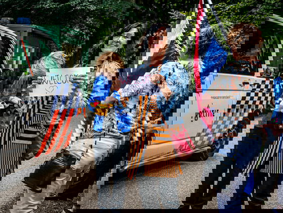 Kinderen uit Afghanistan krijgen voor het eerst les