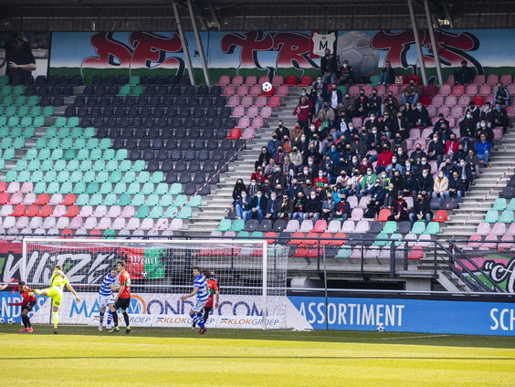 NEC mag testen met publiek