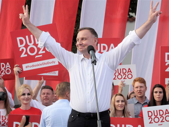 President Polen: ''LGBTQ erger dan communisme''