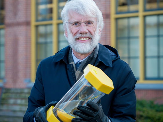 Erik Scherder onderzoekt de wetenschap achter bekende tegeltjeswijsheden