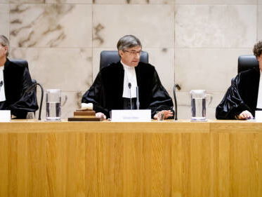 Hoort een agent voor de rechter?