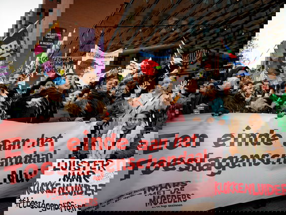 Slachtoffers toeslagenaffaire kunnen terecht bij Lotgenotenlijn