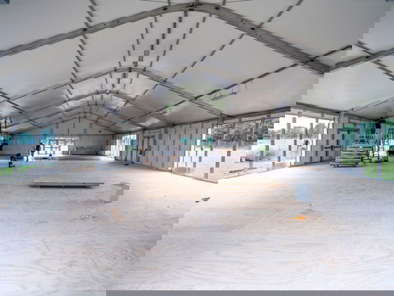 VluchtelingWerk: 'sluit zo snel mogelijk de noodopvang van asielzoekers'