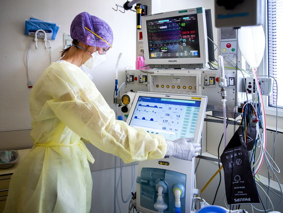 De tweede golf is begonnen: ziekenhuizen maken zich klaar