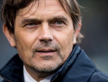 'Cocu heeft interesse in klus Fenerbache'
