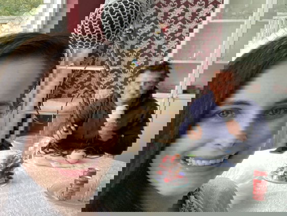 Rebecca heeft recht op een hogere studietoelage van de gemeente, maar die geeft geen gehoor