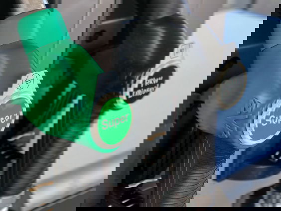 'Hoe hoger de prijs voor benzine, hoe minder vaak ik met de auto ga'