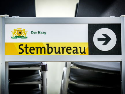 Wilders staat de pers te woord