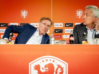 Stand.NL: Het voortdurende gehannes bij de KNVB is een nationaal boegbeeld onwaardig