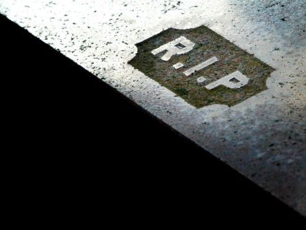 Resomeren, de nieuwe oplossing voor onze doden